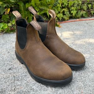 Cute Barely Worn Blundstones